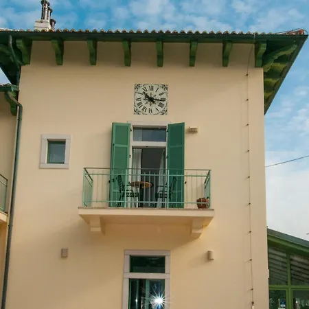Hotell Televrin 3*