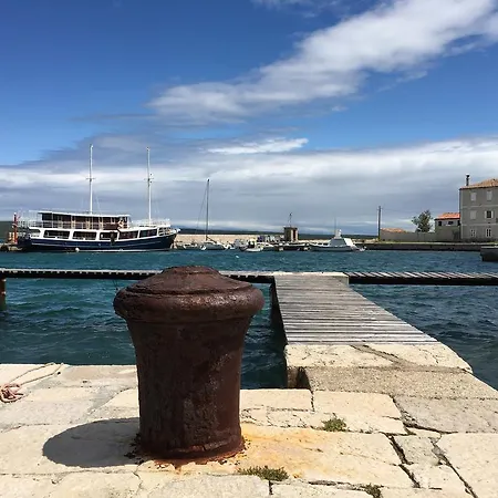 酒店 Televrin 内里吉恩