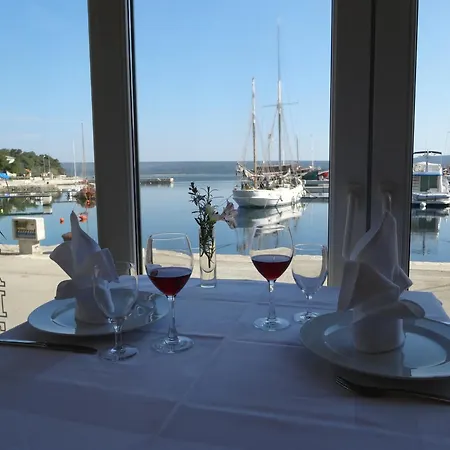 Hotel Televrin Nerezine